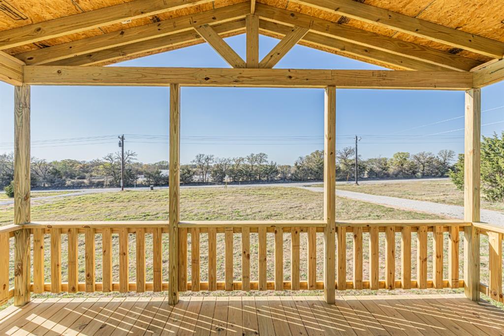 2031 Denver Road Sunset, TX 76270 - Photo 8 of 36