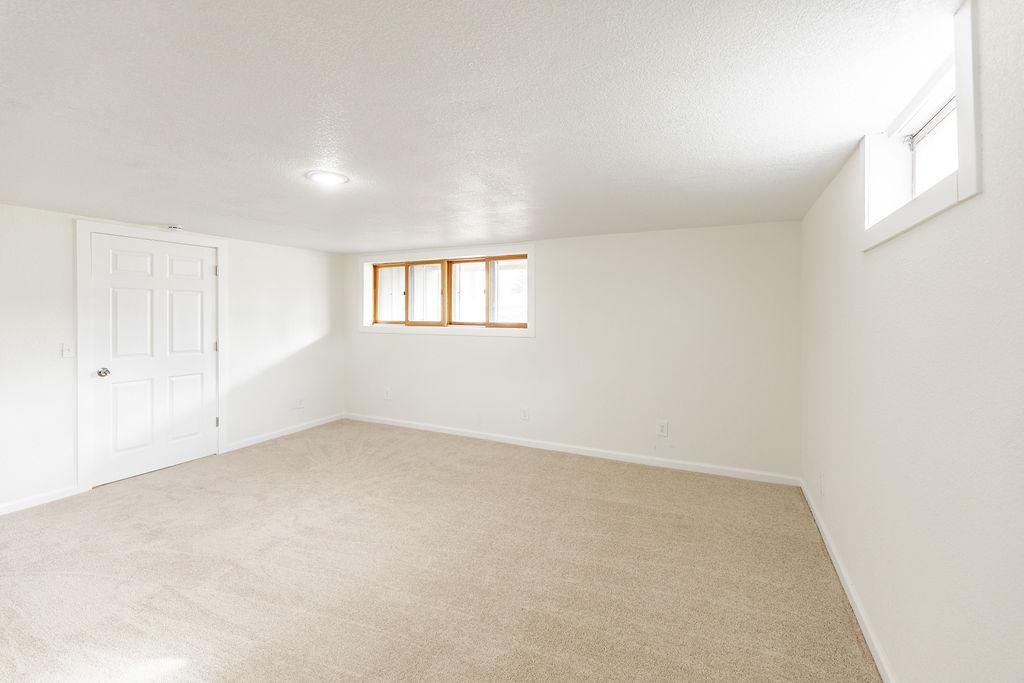 312 Cedar Lane Montevideo, MN 56265 - Photo 12 of 17