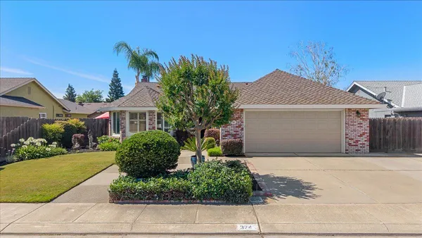 $649,900 | 374 April Way, Manteca, CA 95336