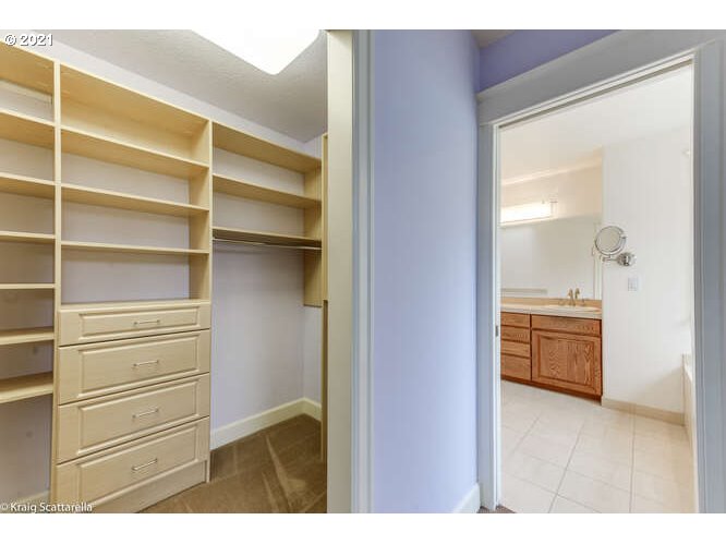 7024 Southwest Raz Court Portland, OR 97223 - Photo 25 of 32 Gallery Image 25
