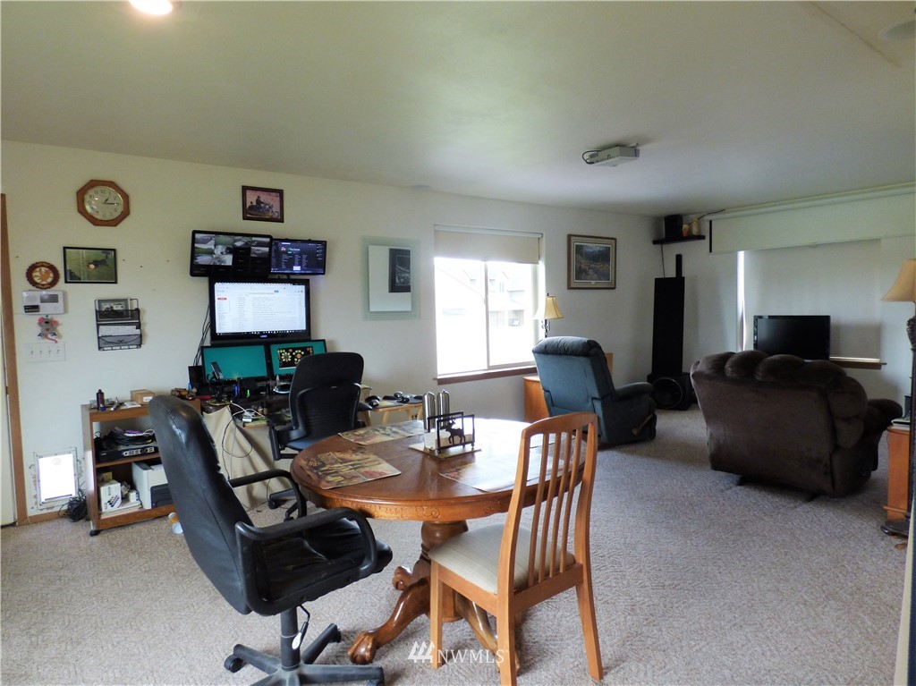 3202 Wild Goose Road Northeast Moses Lake, WA 98837 - Photo 7 of 16 Gallery Image 7