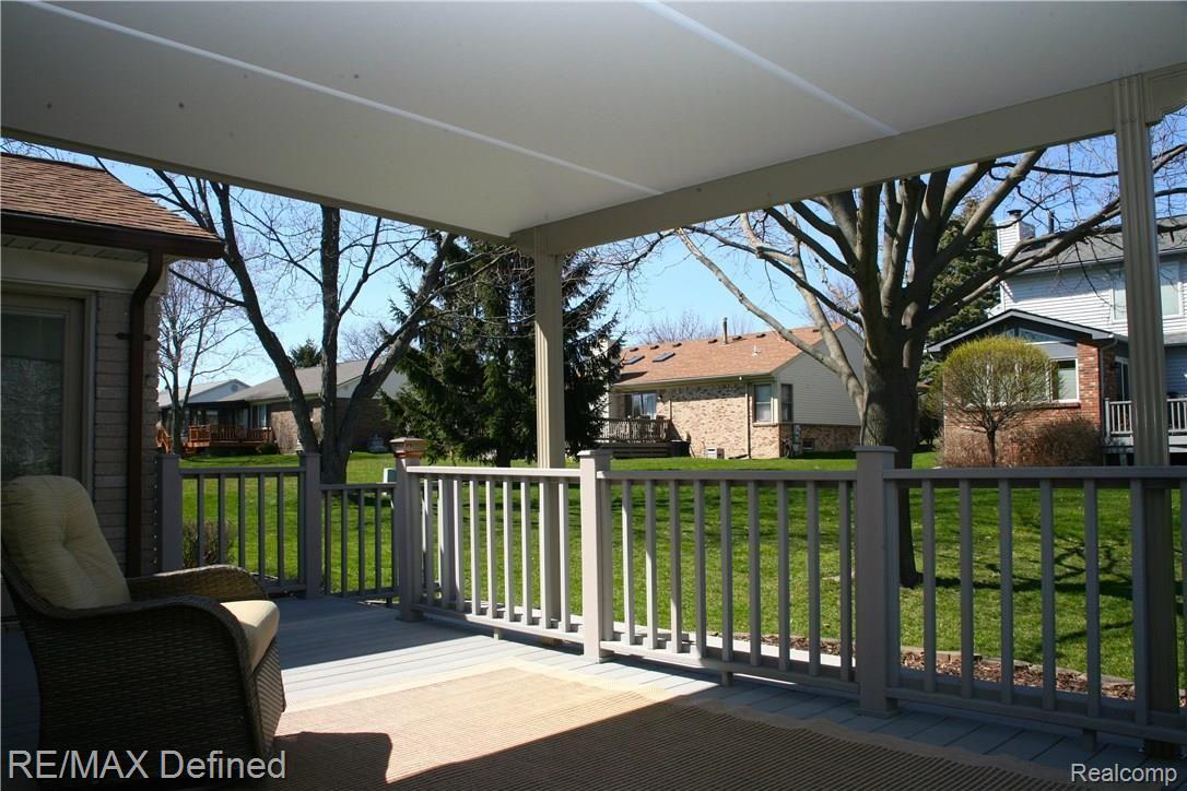646 Lockport Road Rochester, MI 48307 - Photo 23 of 23 23.JPG