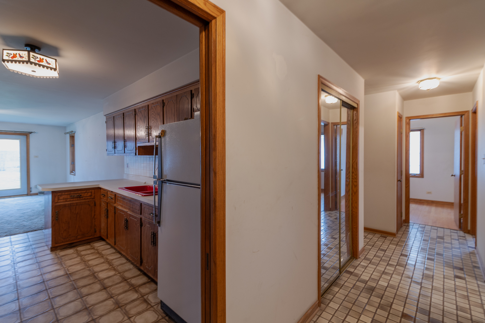 9901 West 57th Street Countryside, IL 60525 - Photo 12 of 22