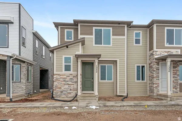 $369,990 | 1332 East 1670th North, Unit 823, Payson, UT 84651