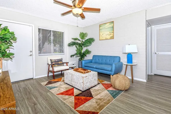 $1,294 | 615 South Hardy Drive, Unit 2W, Tempe, AZ 85281