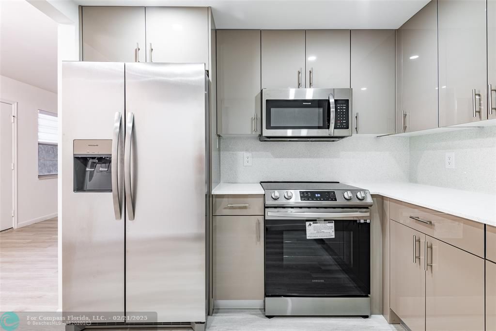 1904 Bermuda Circle, Unit E1 Coconut Creek, FL 33066 - Photo 4 of 35