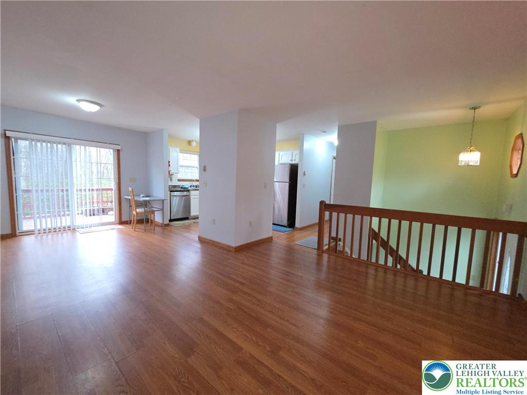 322 Coach Road Tobyhanna, PA 18466 - Photo 3 of 22