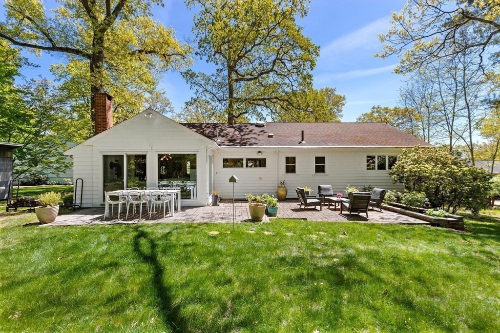 44 Windemere Road Wellesley, MA 02481 - Photo 24 of 27
