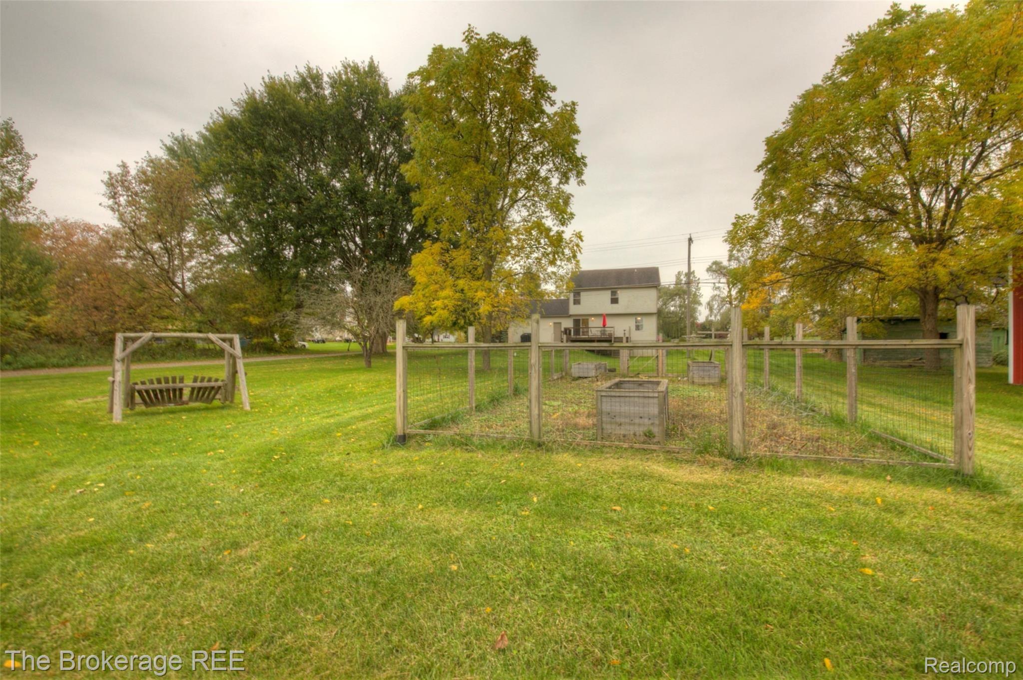 1639 Bowers Road Lapeer, MI 48446 - Photo 55 of 59 930A8037_8_9.jpg