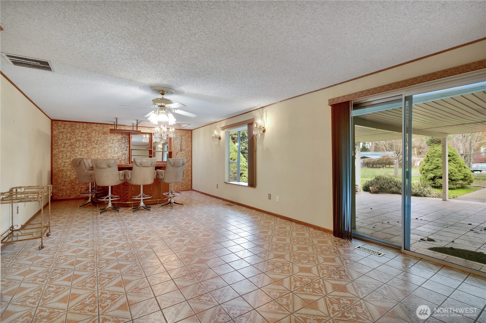 7028 South Alaska Street Tacoma, WA 98408 - Photo 12 of 30