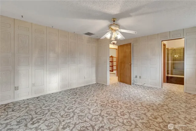 $2,600 | 7028 South Alaska Street, Tacoma, WA 98408