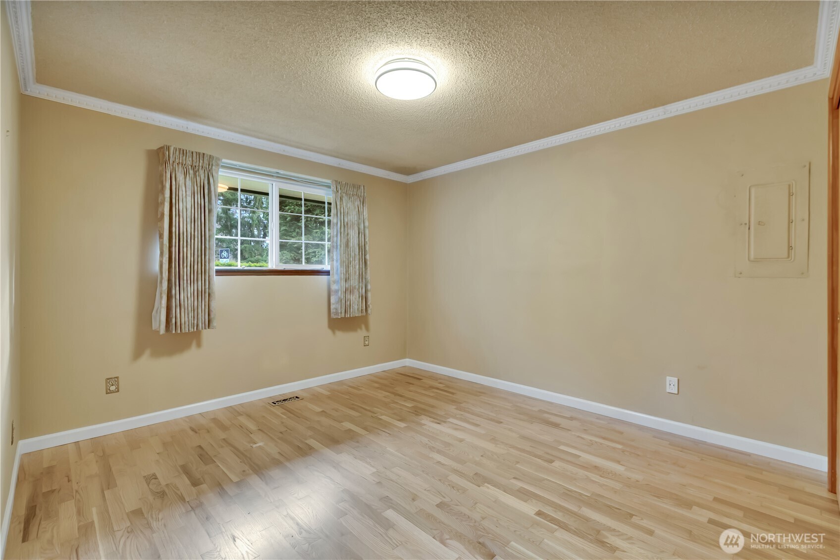 7028 South Alaska Street Tacoma, WA 98408 - Photo 23 of 30