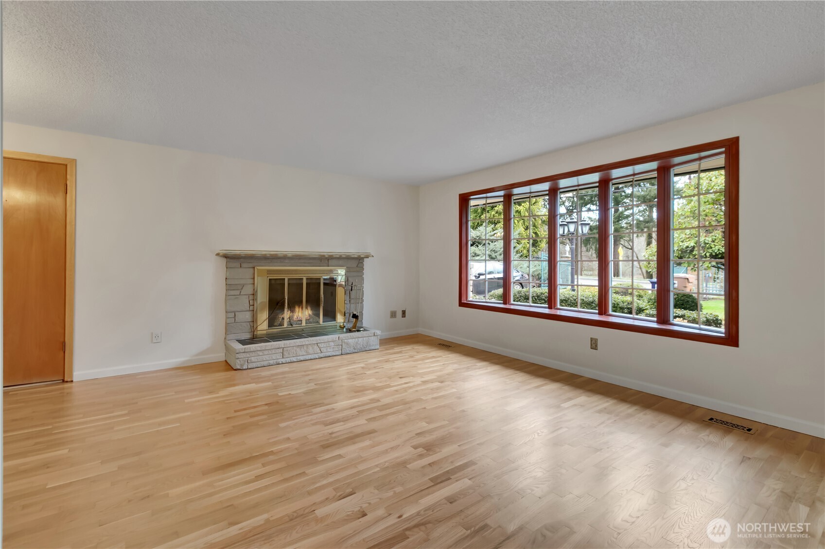 7028 South Alaska Street Tacoma, WA 98408 - Photo 5 of 30