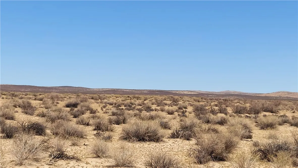 0 Sequoia Tehachapi, CA 93561 - Photo 2 of 5 an aerial view of residential houses with city view
