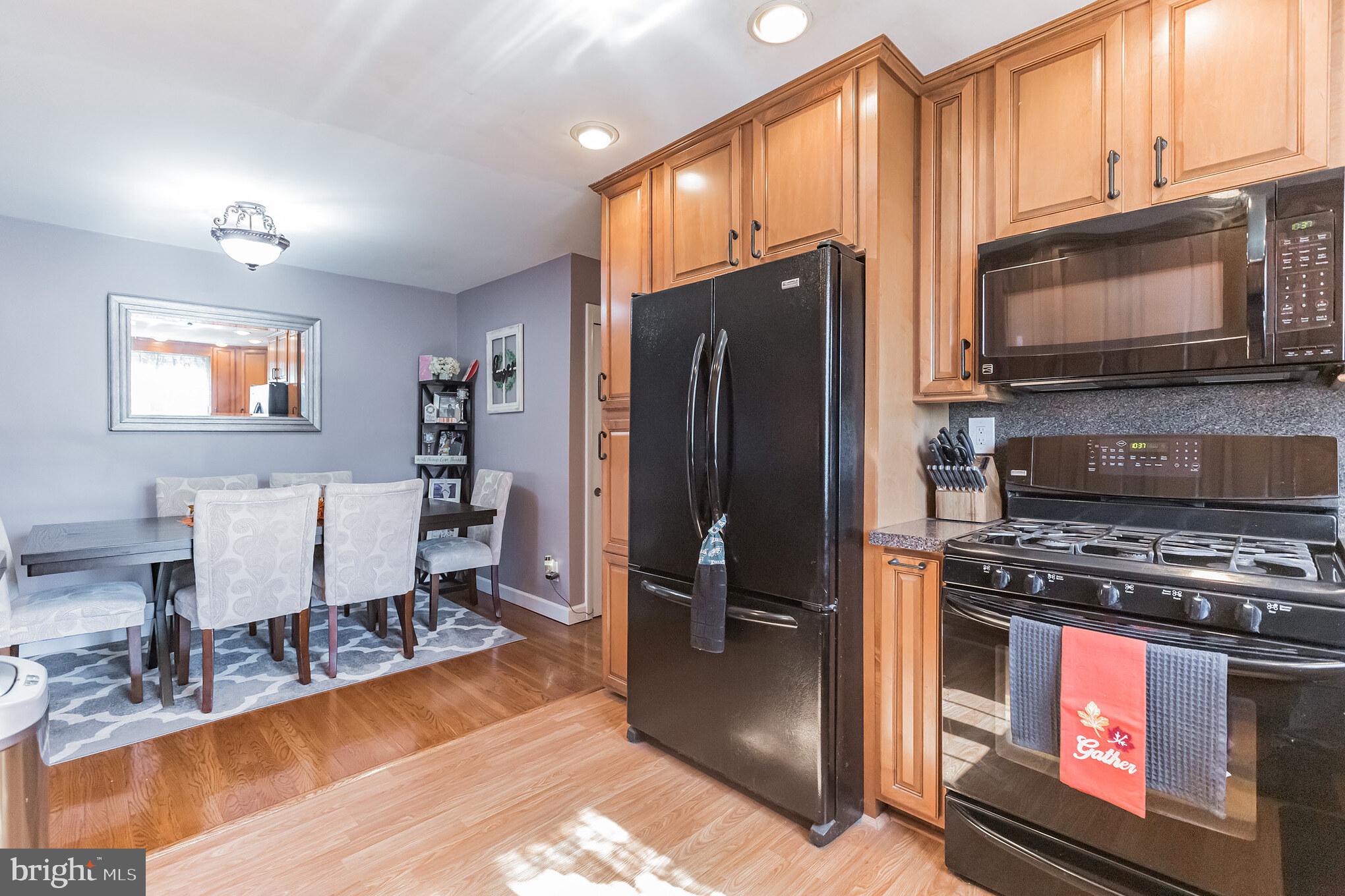 655 Colebrook Road Philadelphia, PA 19115 - Photo 11 of 29 Gallery Image 11
