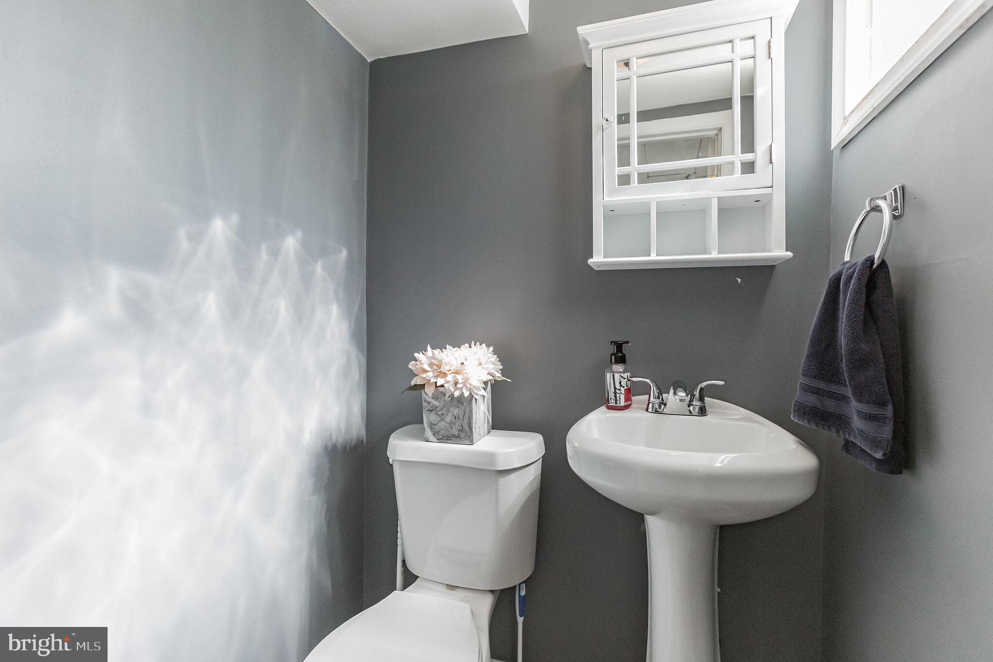 655 Colebrook Road Philadelphia, PA 19115 - Photo 21 of 29 Gallery Image 21