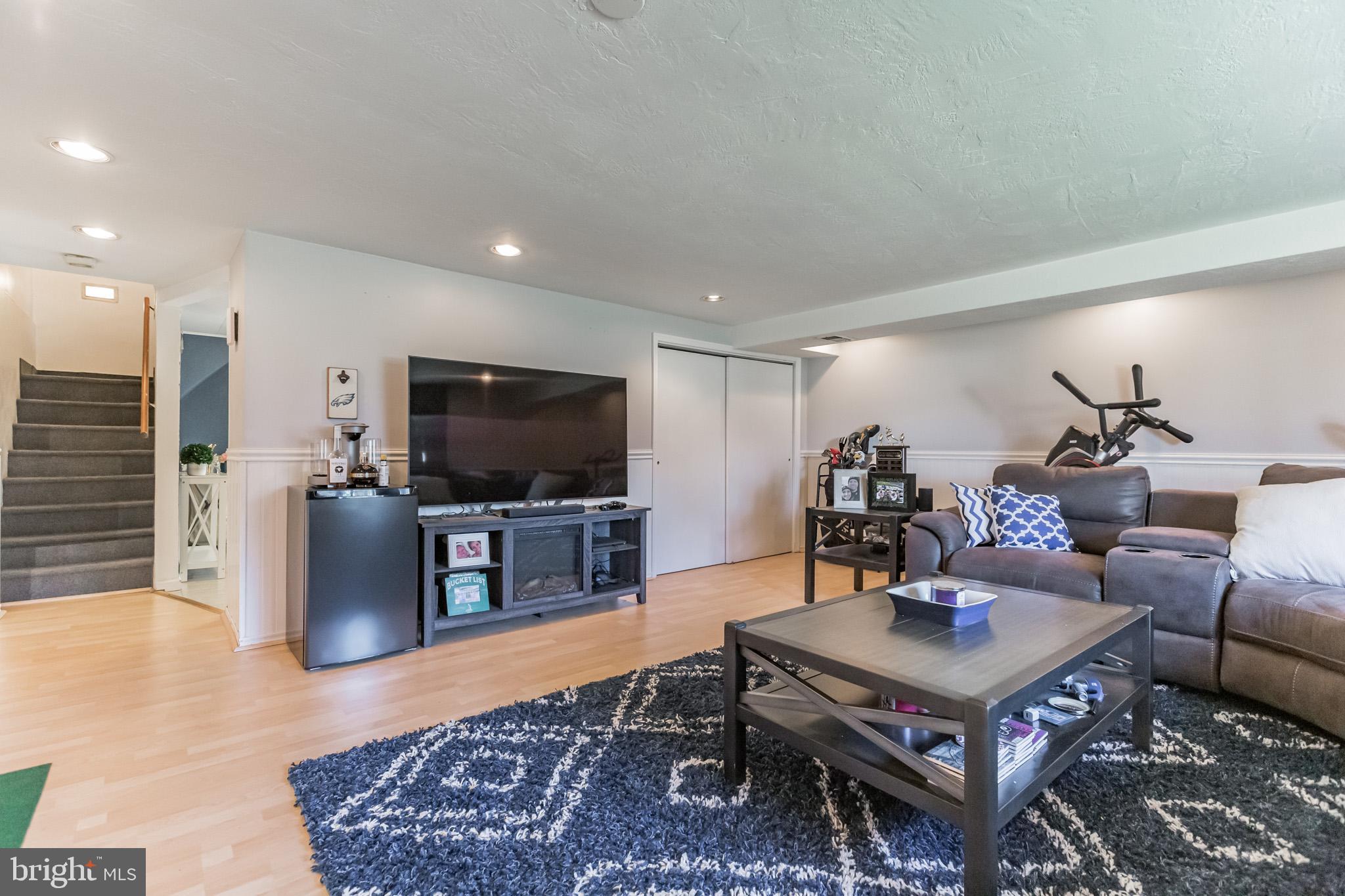 655 Colebrook Road Philadelphia, PA 19115 - Photo 23 of 29 Gallery Image 23