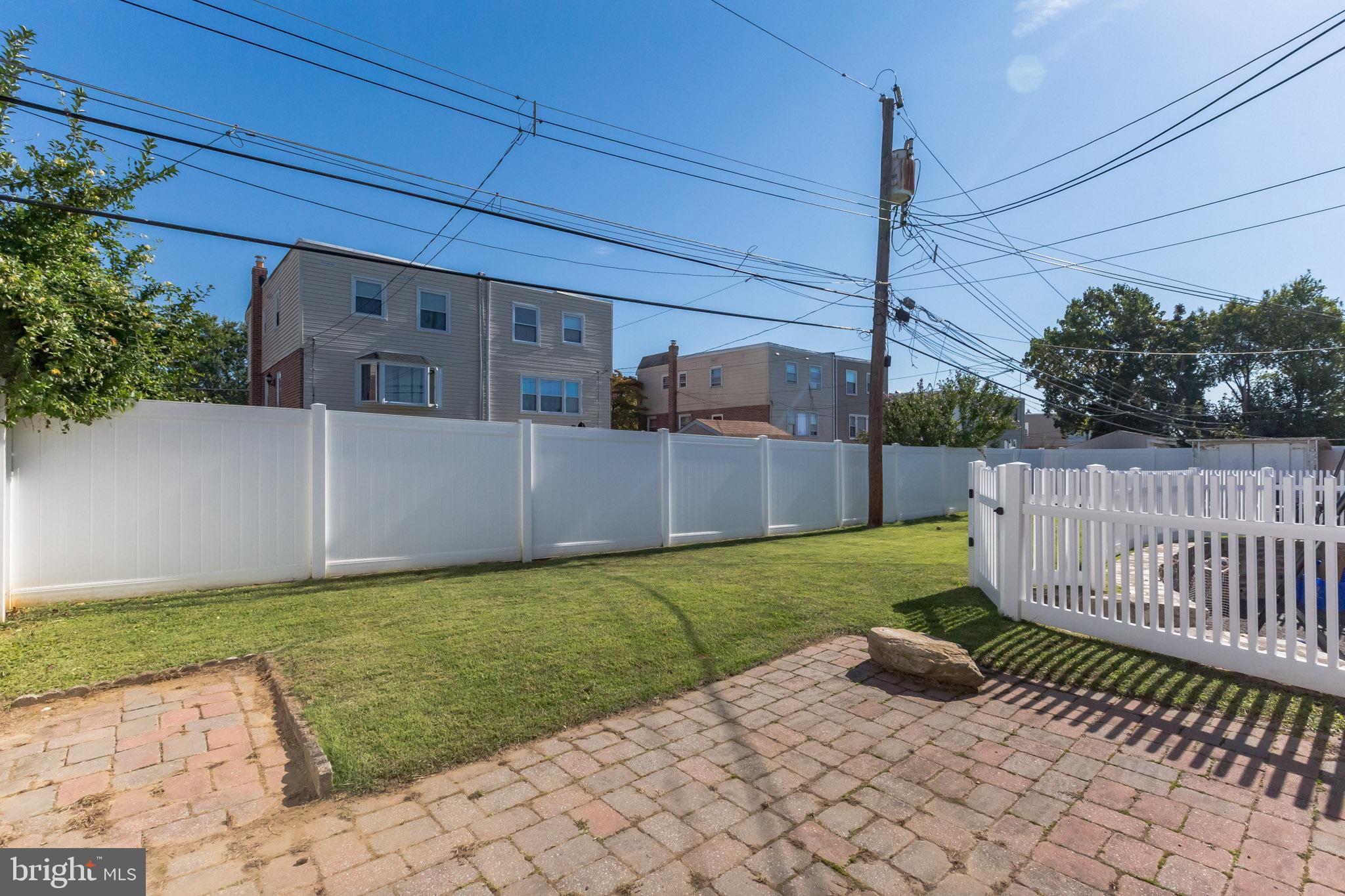 655 Colebrook Road Philadelphia, PA 19115 - Photo 26 of 29 Gallery Image 26