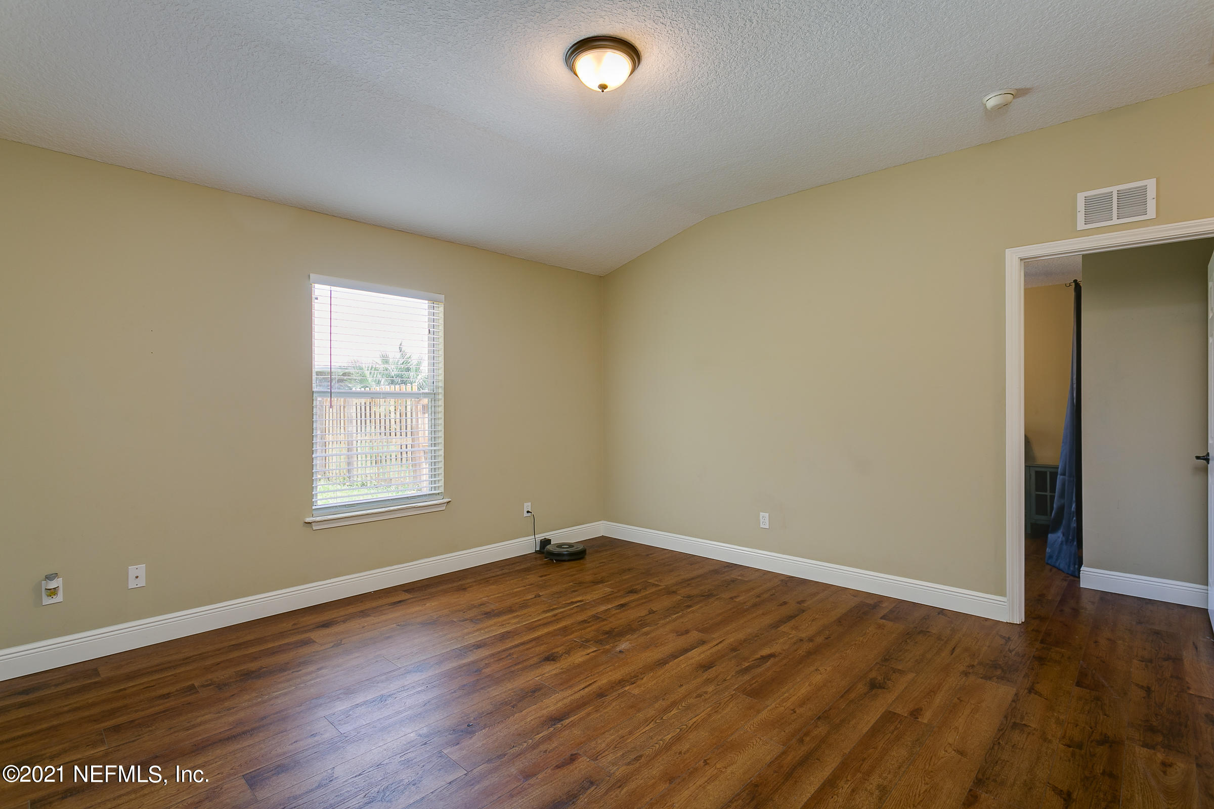 3124 Longleaf Ranch Circle Middleburg, FL 32068 - Photo 22 of 35 22-Den-View-1