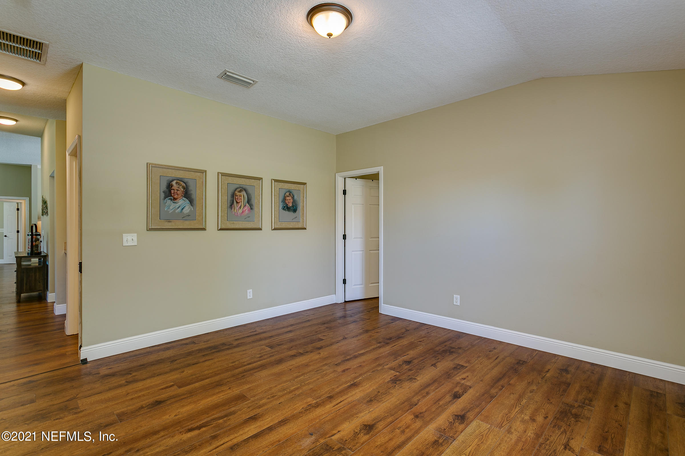3124 Longleaf Ranch Circle Middleburg, FL 32068 - Photo 23 of 35 23-Den-View-2