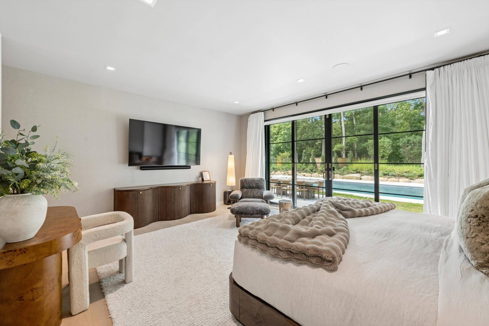 14 Rutland Road East Hampton, NY 11937 - Photo 10 of 33 Gallery Image 10