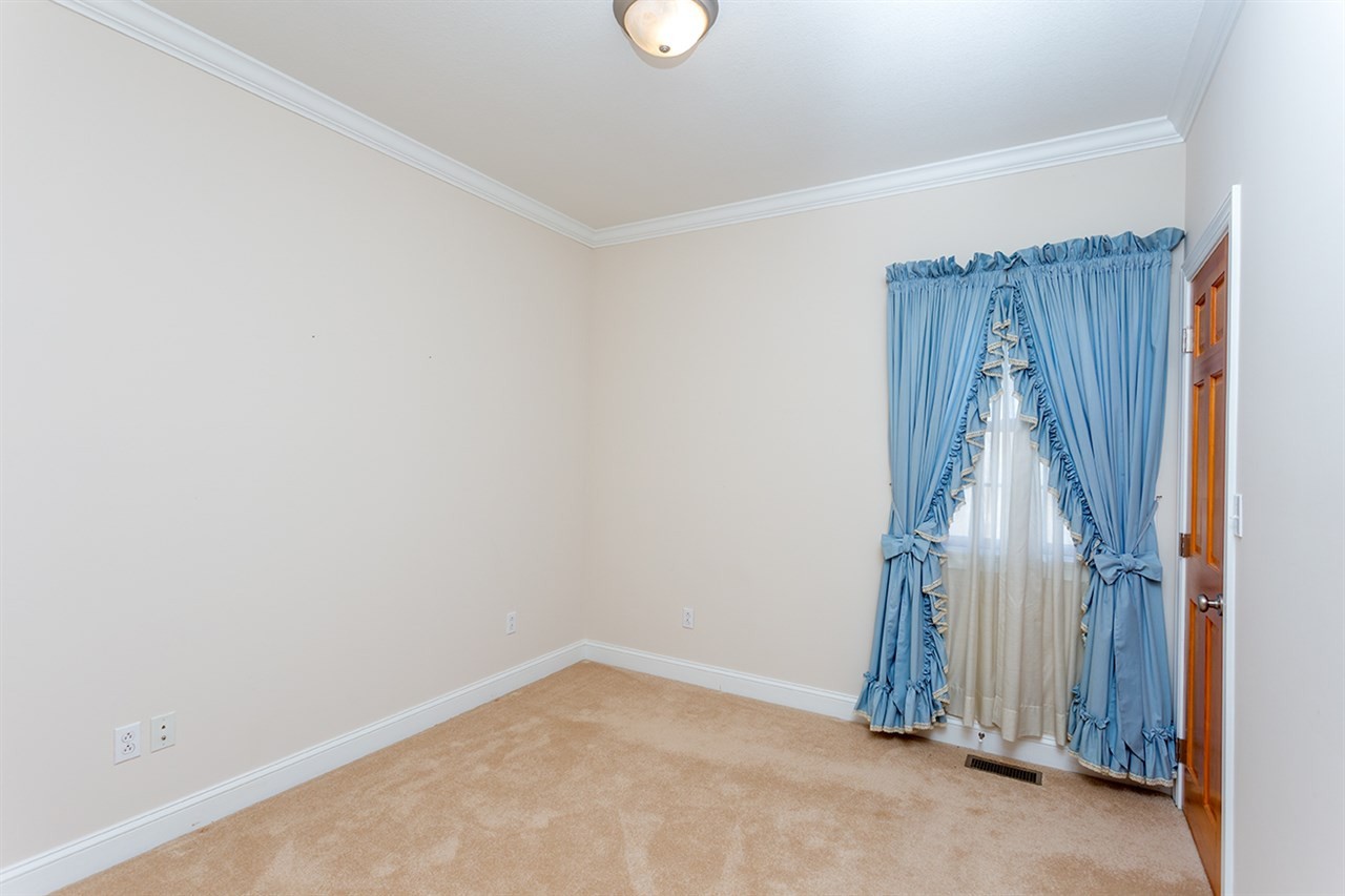 2683 Highway 30 Decatur, TN 37322 - Photo 31 of 47 an empty room with a window