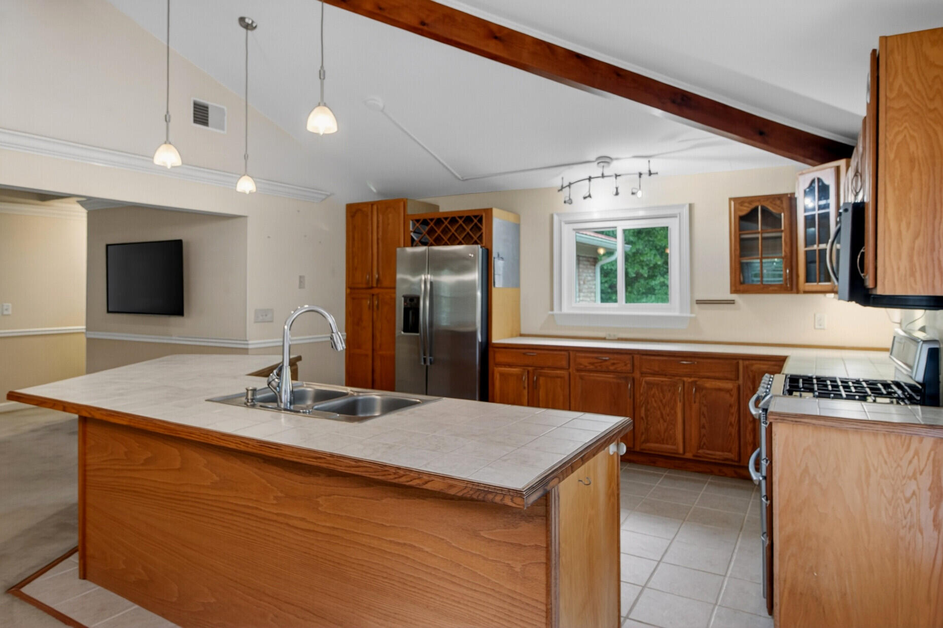 1105 County Line Road Cross, SC 29436 - Photo 13 of 42 Spacious Kitchen