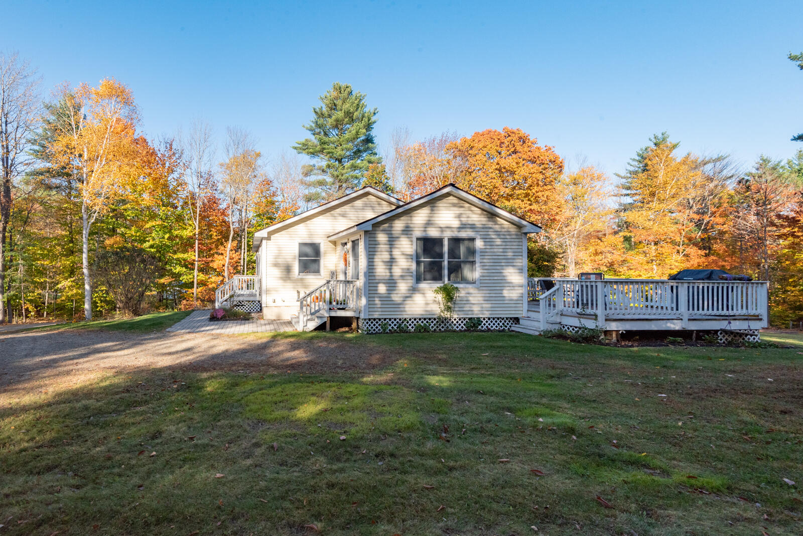 117 Quaker Road Sidney, ME 04330 - Photo 5 of 51 lakehome_quakerroad006