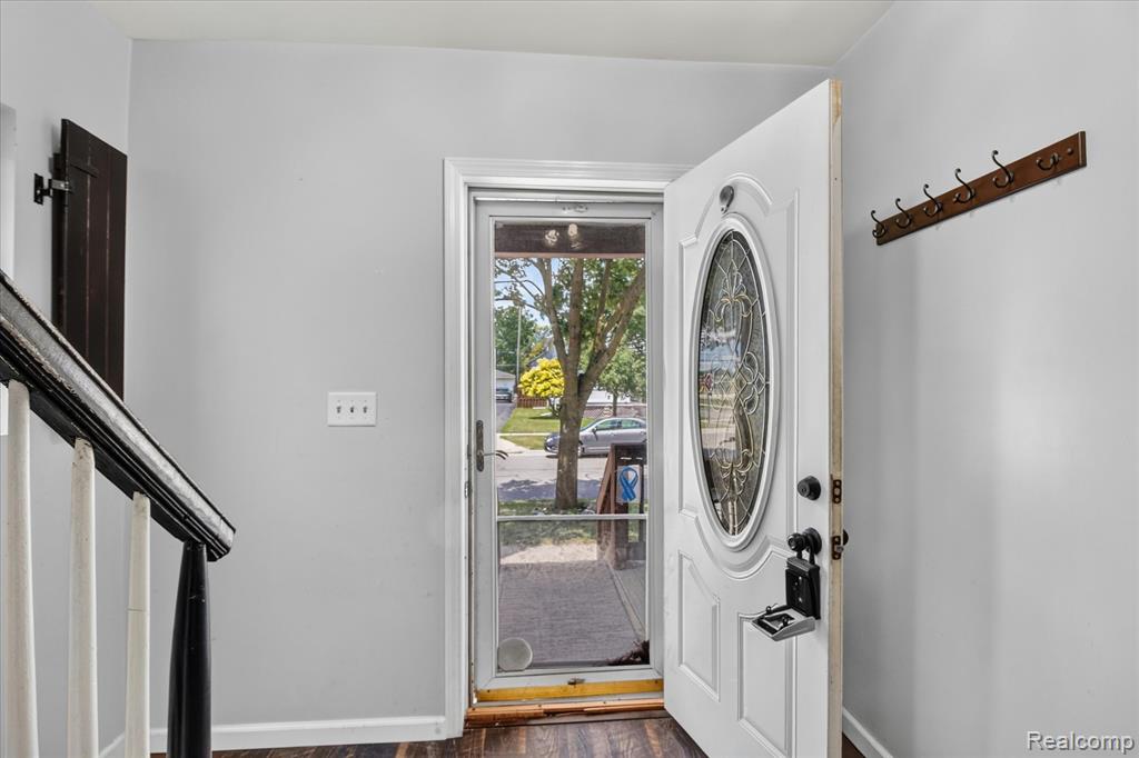 731 Union Street Monroe, MI 48161 - Photo 7 of 49