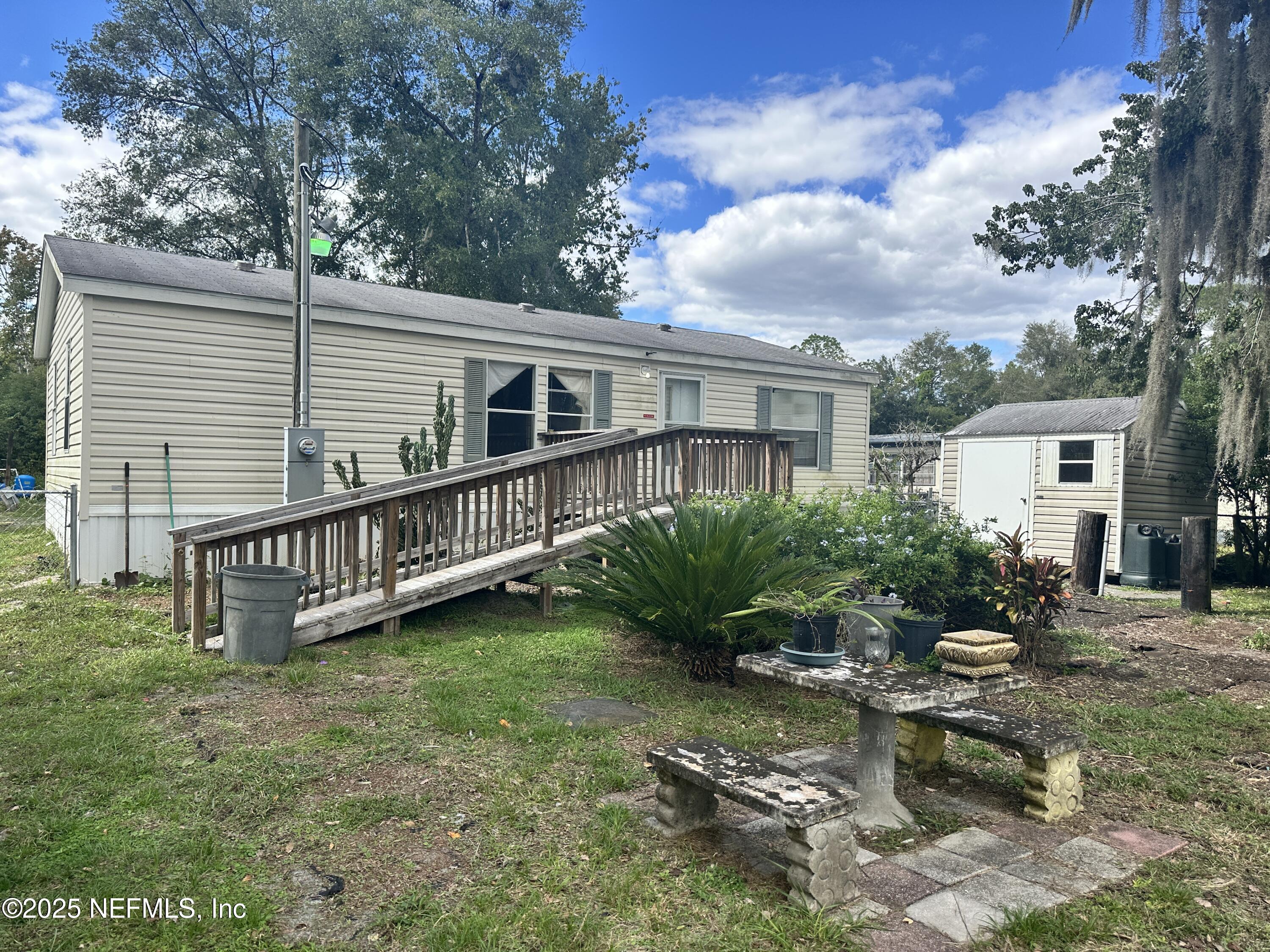 149 Sportsman Road Satsuma, FL 32189 - Photo 12 of 29 Front of Home