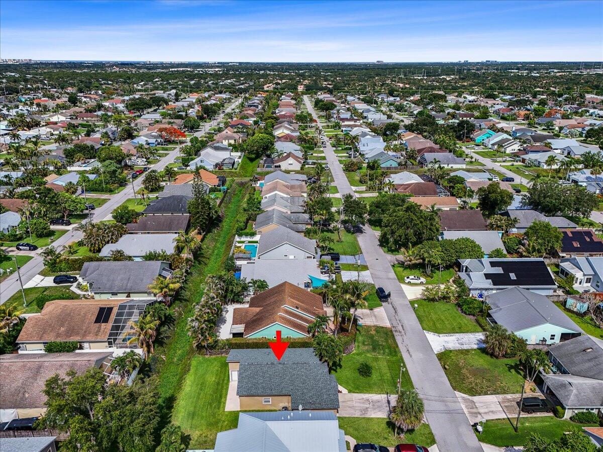 6397 Garrett Street Jupiter, FL 33458 - Photo 34 of 36 41-DJI_0036_D_DJI.jpg aw