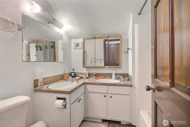 $1,300,000 | 9402 48th Avenue East, Tacoma, WA 98446