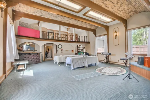 $1,300,000 | 9402 48th Avenue East, Tacoma, WA 98446
