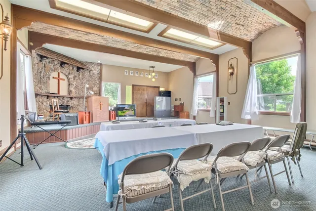 $1,300,000 | 9402 48th Avenue East, Tacoma, WA 98446