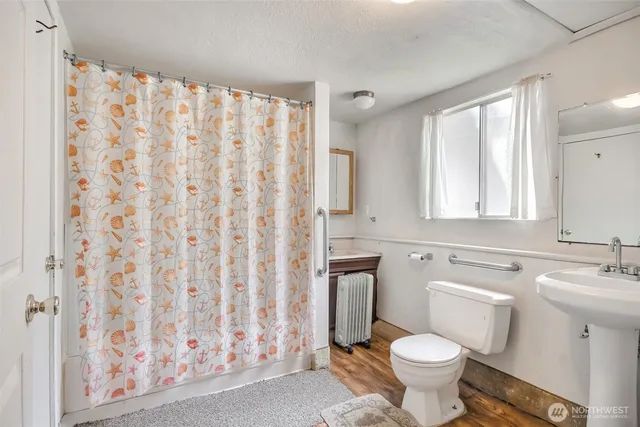 $1,300,000 | 9402 48th Avenue East, Tacoma, WA 98446