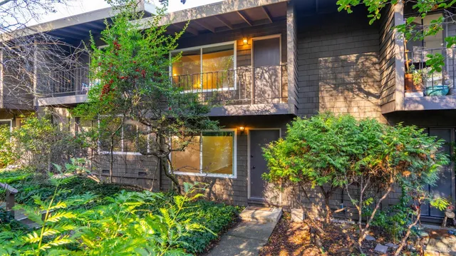 $589,000 | 1411 Casa Buena Drive, Unit 45, Corte Madera, CA 94925
