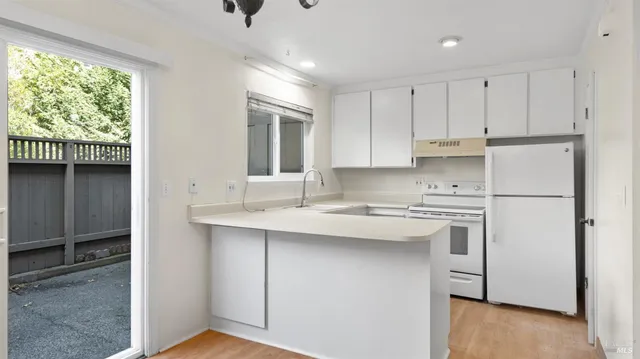 $525,000 | 1411 Casa Buena Drive, Unit 45, Corte Madera, CA 94925