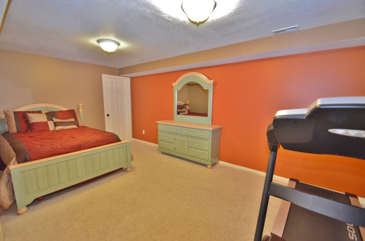 1912 Azurite Place Fort Wayne, IN 46804 - Photo 23 of 36 Gallery Image 23