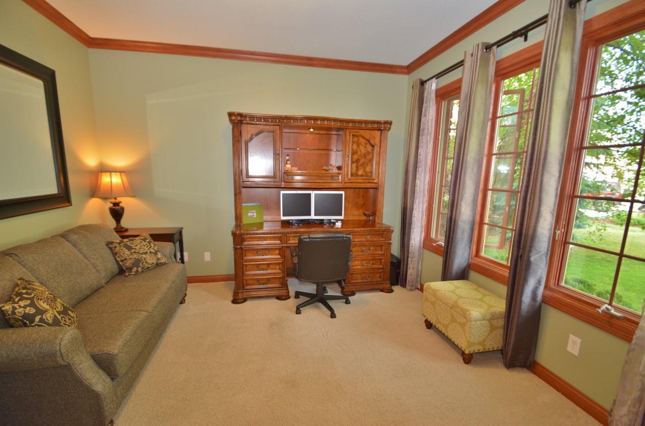 1912 Azurite Place Fort Wayne, IN 46804 - Photo 5 of 36 Gallery Image 5