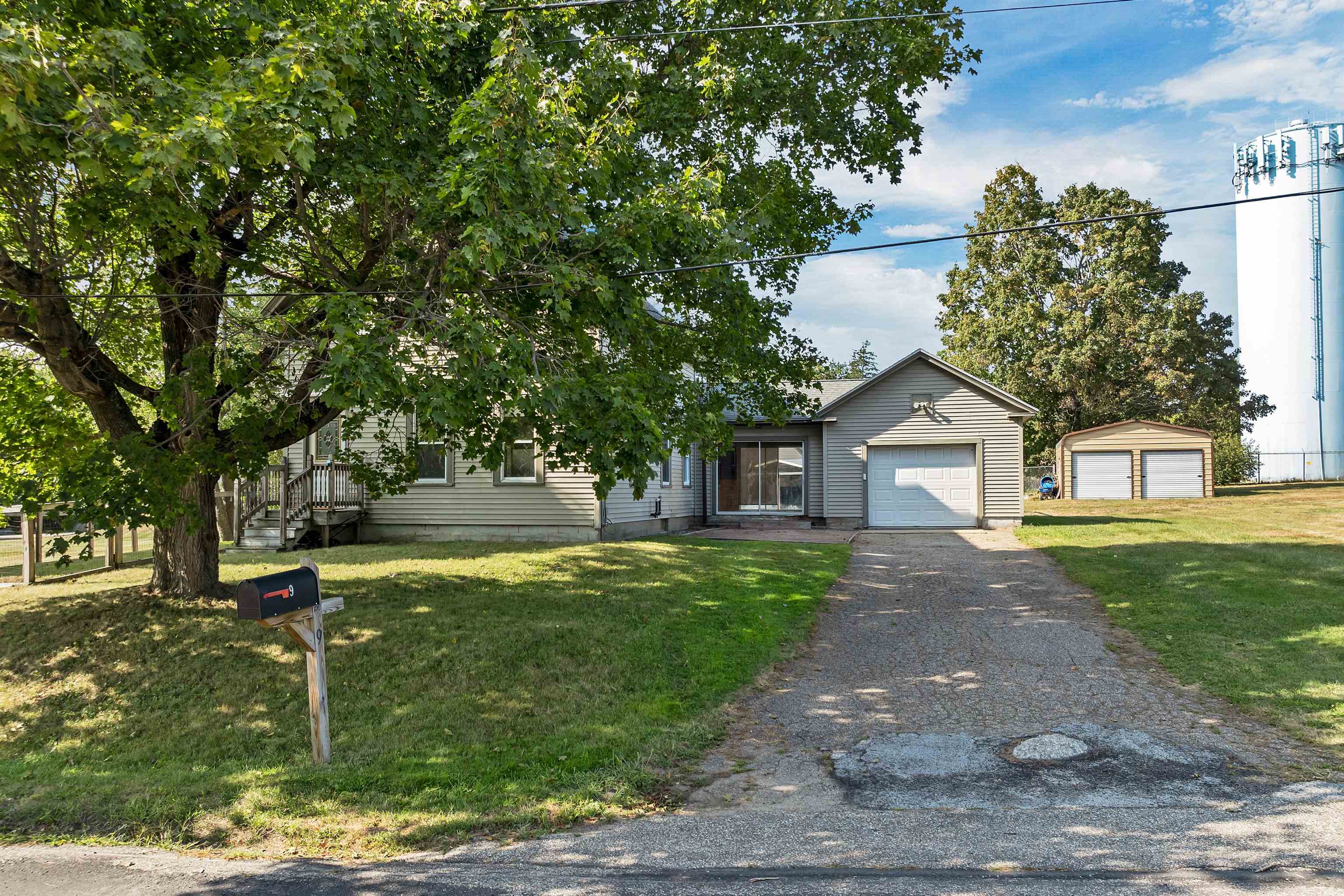 9 Hunt Avenue Franklin, NH 03235 - Photo 20 of 34