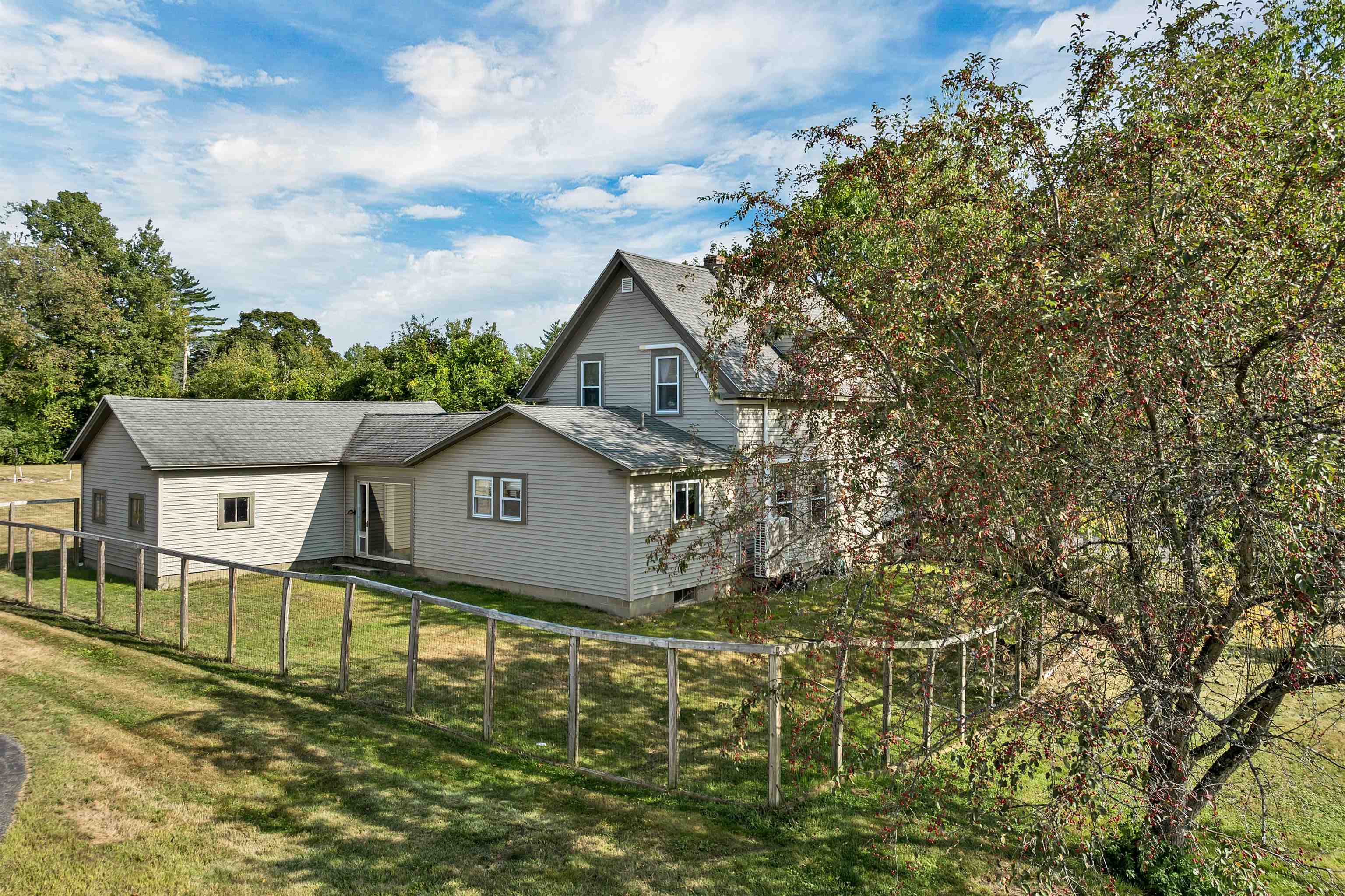 9 Hunt Avenue Franklin, NH 03235 - Photo 23 of 34