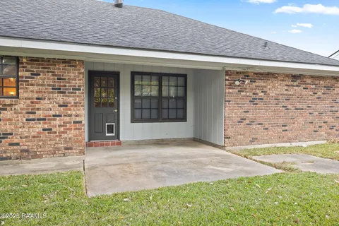 $189,000 | 210 San Carlos Circle, Lafayette, LA 70506