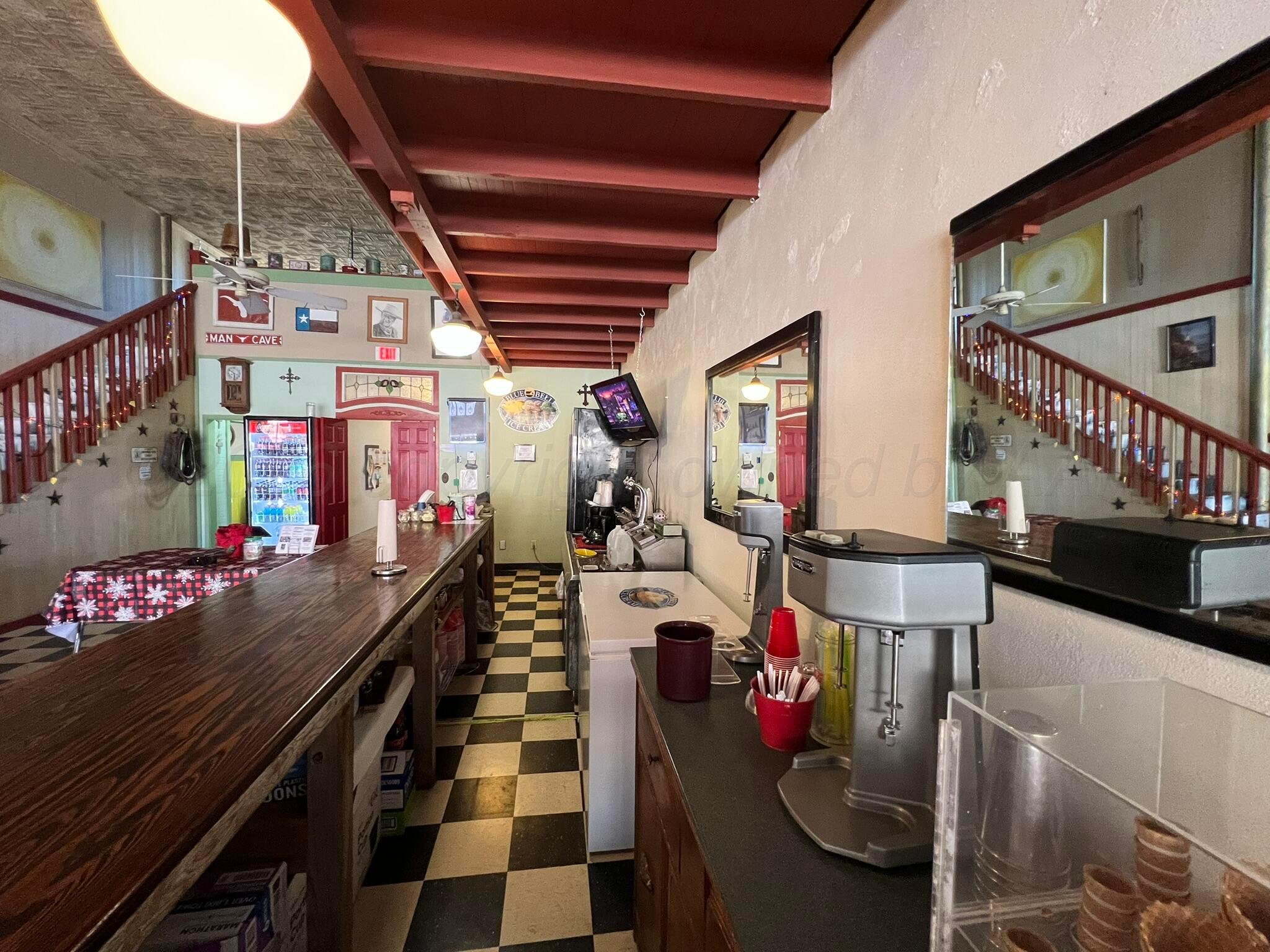 109 North Main Street Crowell, TX 79227 - Photo 11 of 40 IMG_0444