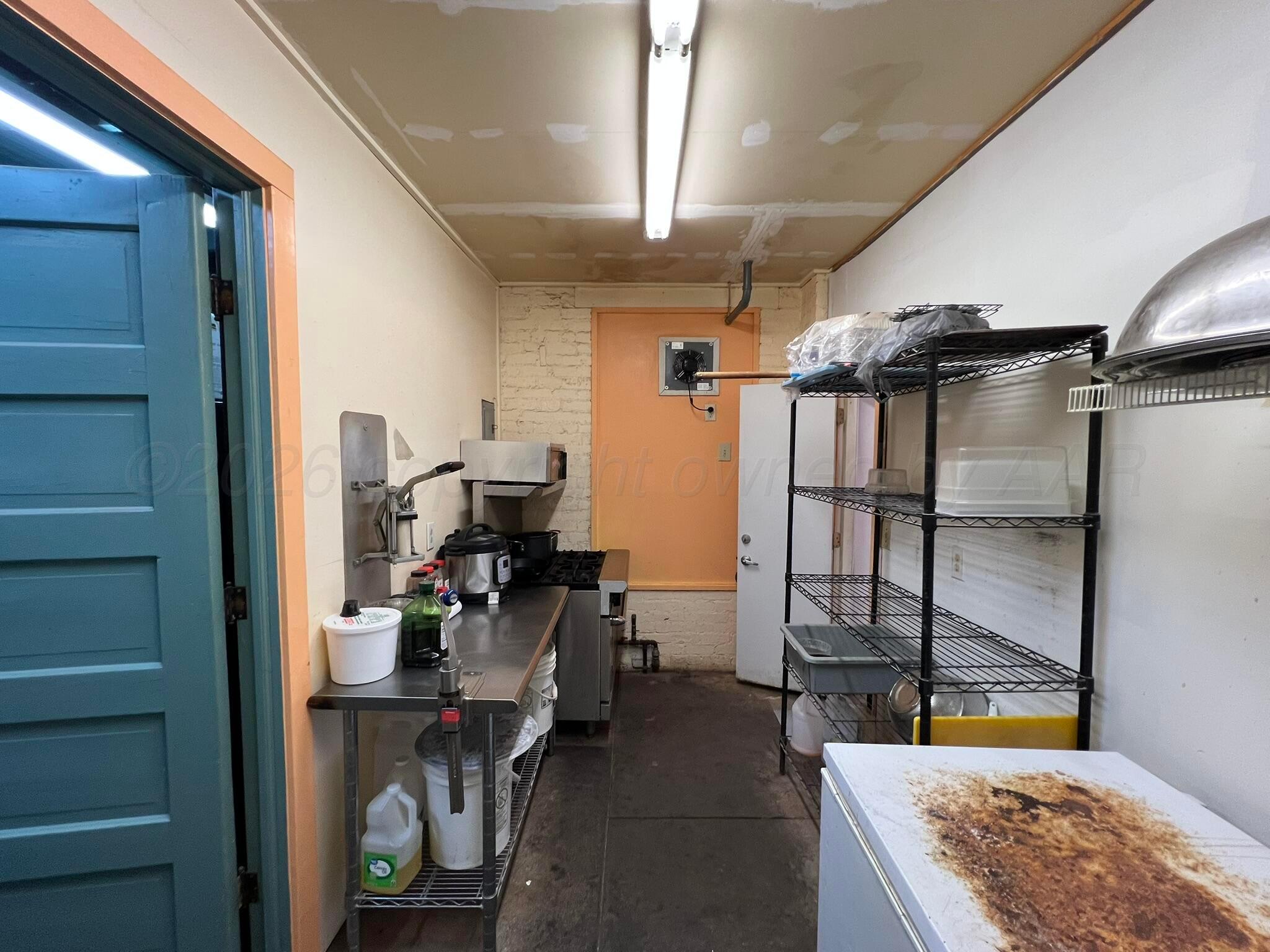 109 North Main Street Crowell, TX 79227 - Photo 19 of 40 IMG_0451