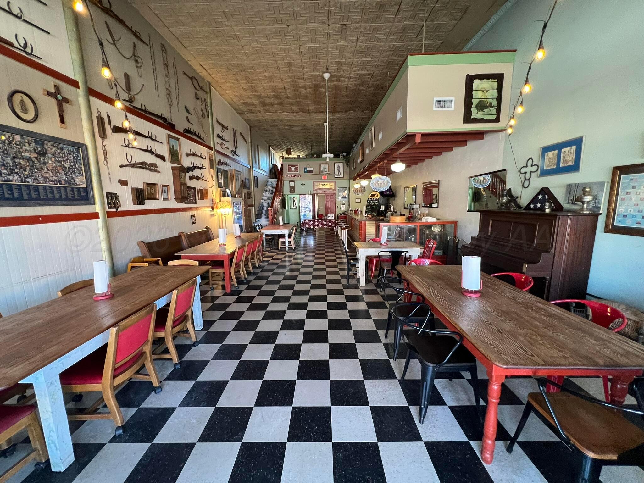 109 North Main Street Crowell, TX 79227 - Photo 7 of 40 IMG_0439