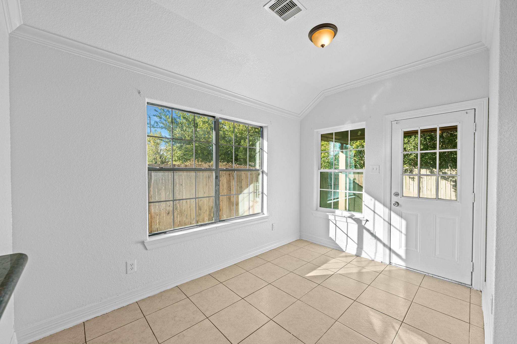 3515 Lydia Street Houston, TX 77021 - Photo 9 of 25