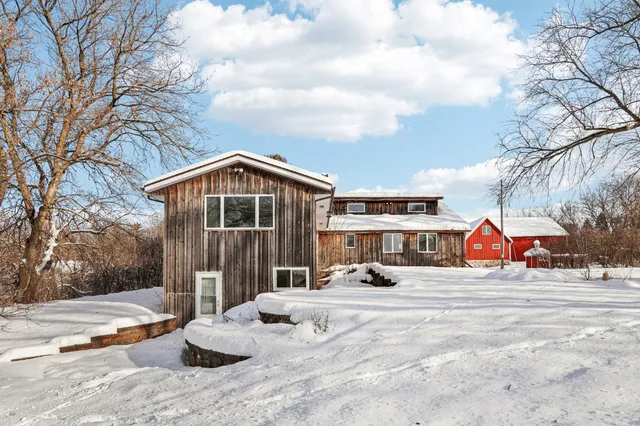 $650,000 | 6273 Pleasant Hill Drive, Trenton, WI 53095