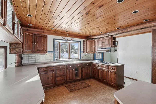 $650,000 | 6273 Pleasant Hill Drive, Trenton, WI 53095