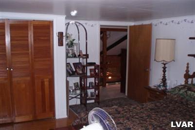 344 Beaver Valley Road Stroudsburg, PA 18360 - Photo 10 of 11 a view of walk in closet