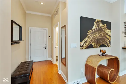 $285,000 | 2105 North Meridian Street, Unit 203, Indianapolis, IN 46202